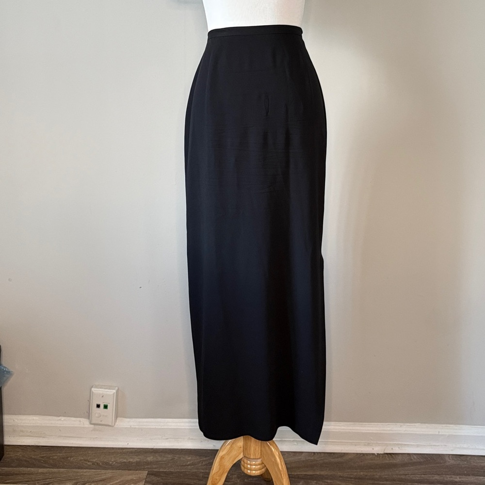 Valerie Stevens, Black Silk Lined Pencil Skirt sz 10